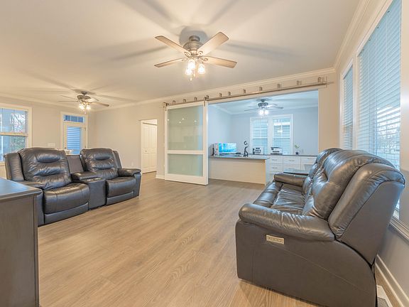 5th image of 453 Summer Grove Dr #23