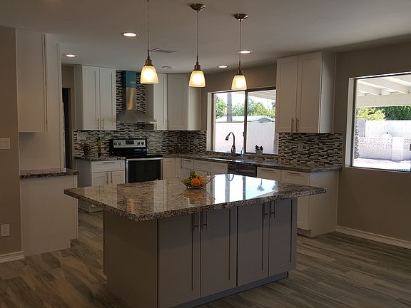 3rd image of 3332 N 84th Pl