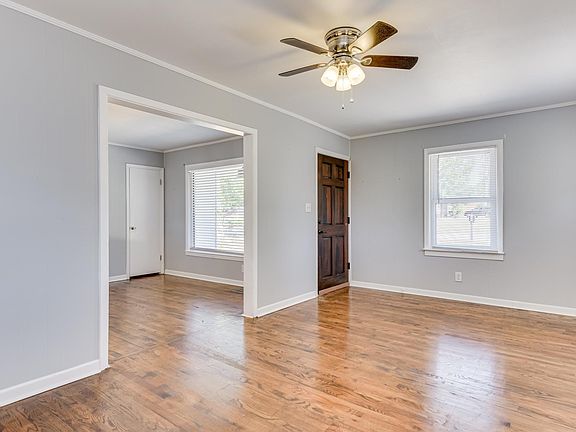 2nd image of 3924 Casa Rosa Avenue