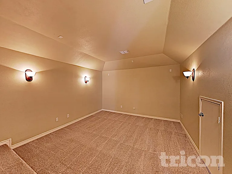2146 Cimarron St — Photo 5