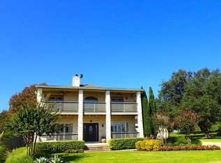 145 Harbor Dr, Spicewood, TX 78669