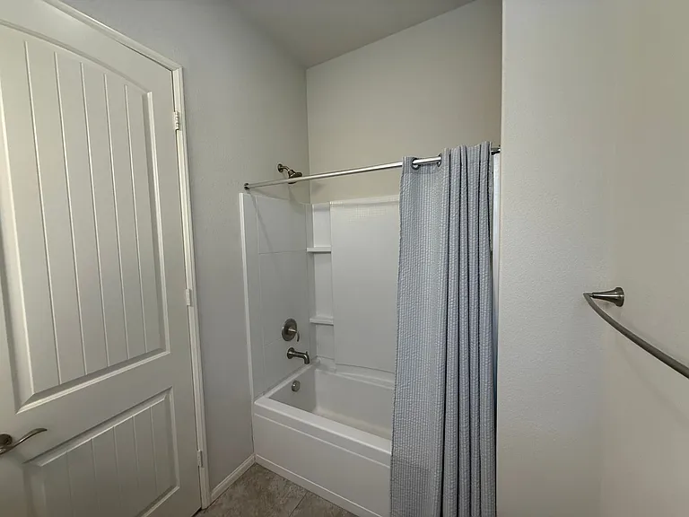 19255 Castana St — Photo 19