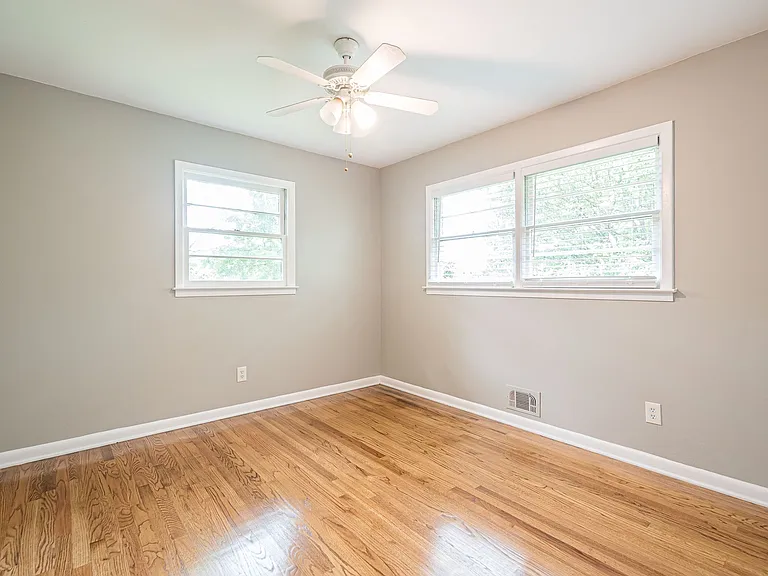 960 Old Canton Rd — Photo 18