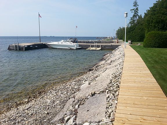 www.waterfront-home.webs.com
