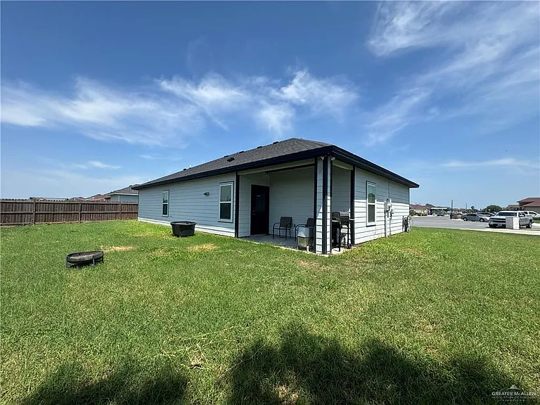 614 San Jacinto St — Photo 19