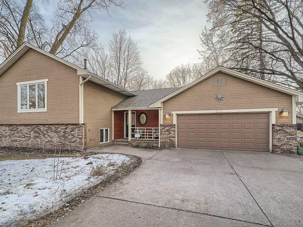 8212 Long Lake Rd, Mounds View, MN 55112 Zillow