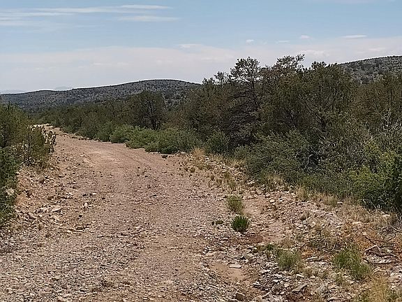 5th image of 60 Canyon Rd