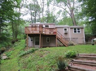 221 Mashapaug Rd, Holland, MA 01521