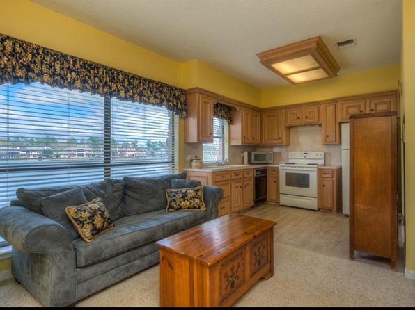 331 Club Island Way