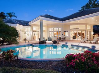 6915 Greentree Dr, Naples, FL 34108