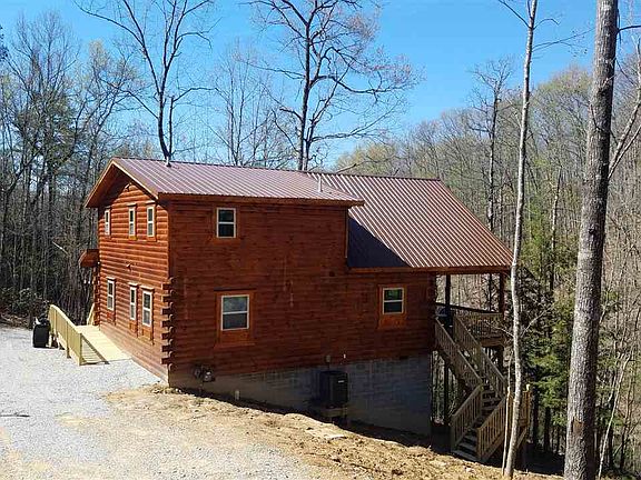 2nd image of 395 Lakeside Dr