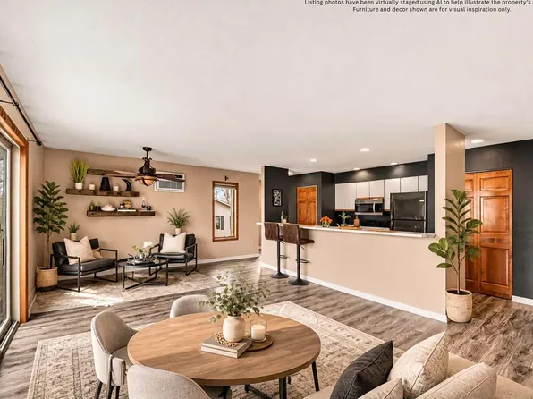 2043 Woods Ln, Petoskey, MI 49770