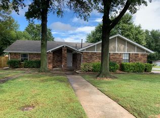 9037 E 68th St, Tulsa, OK 74133