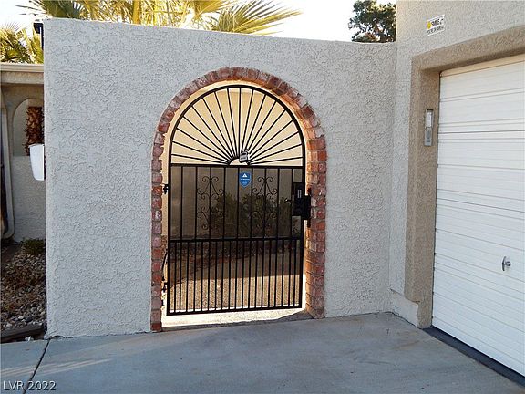 4th image of 3338 Zuni Cir
