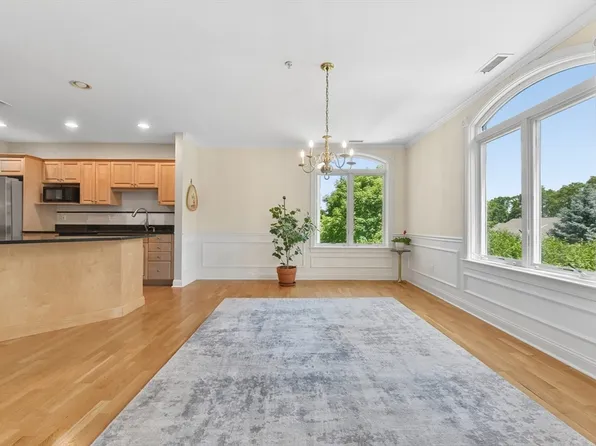10 Northwood Dr Unit 301, Sudbury, MA 01776