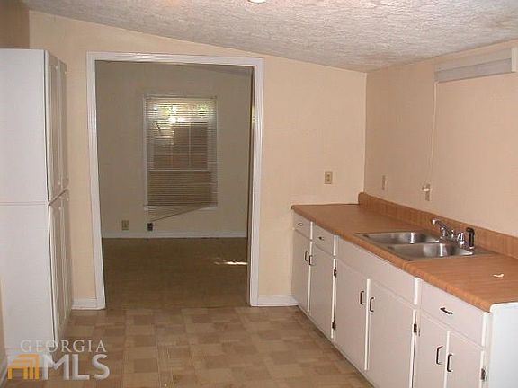 4th image of 274 N Clarendon Ave