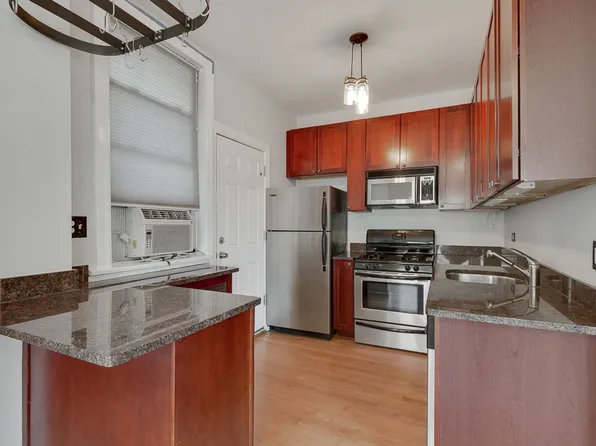 4700-08 N. Winchester / 1944-52 W. Leland