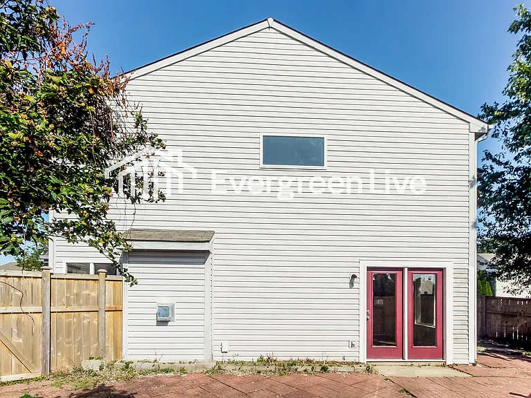 675 Pine Lake Dr — Photo 15