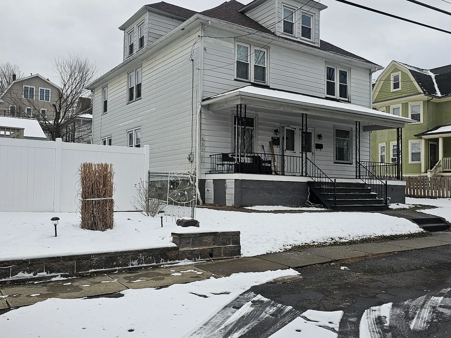 55 Loomis St — Photo 1