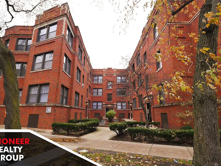 654 W Cornelia Ave #65622 — Photo 1