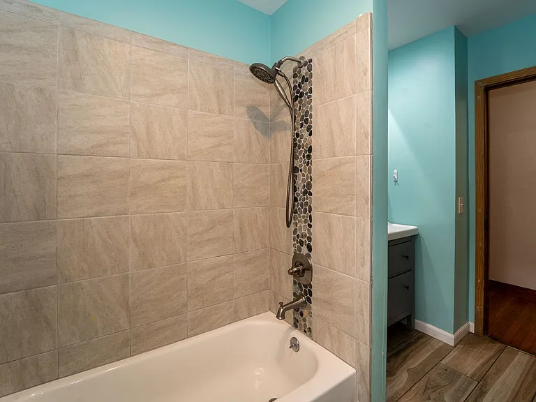 64 Fullerwood Dr — Photo 17
