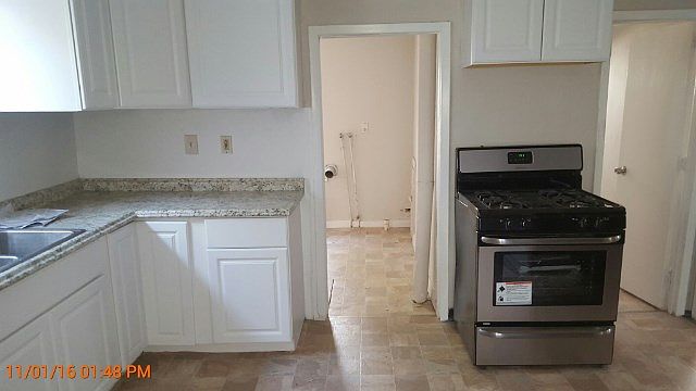 2nd image of 1956 W 50th St