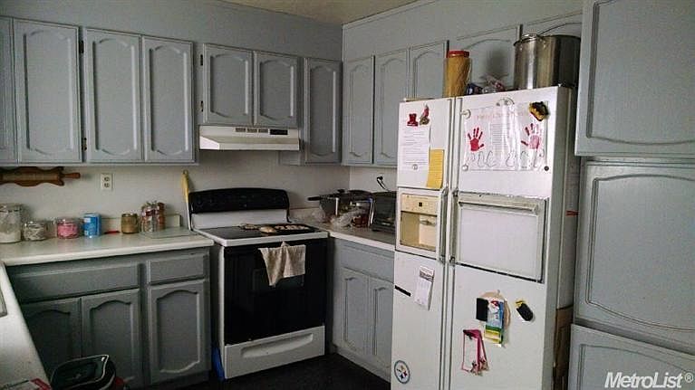 2nd image of 5866 Cohn Ave