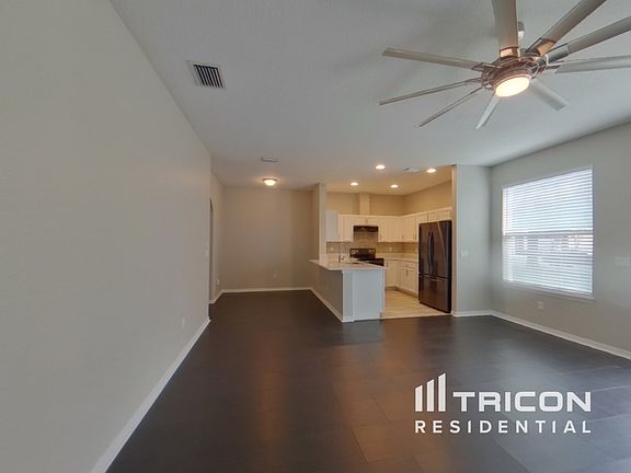 3rd image of 372 Coral Beach Cir