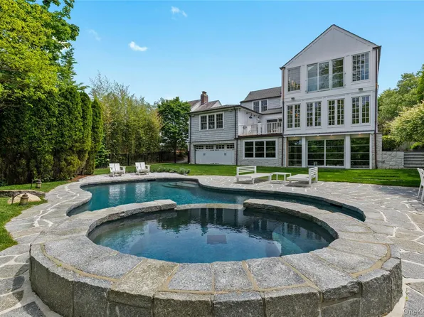 746 The Parkway, Mamaroneck, NY 10543