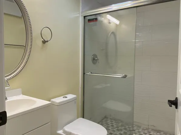 129 North Ave, Natick, MA 01760