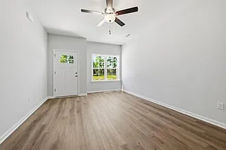 219 Buckwood Drive End #21 — Photo 5