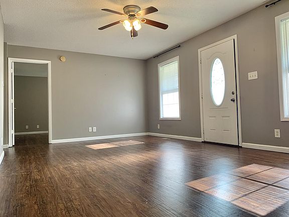 2nd image of 3372 N Henderson Way