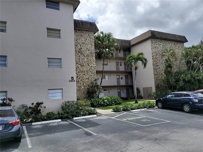 1st image of 2500 SW 81st Ave