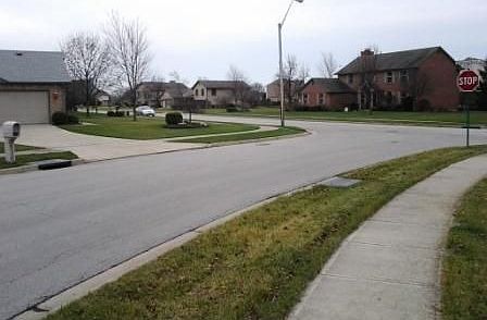 3rd image of 701 Heather St