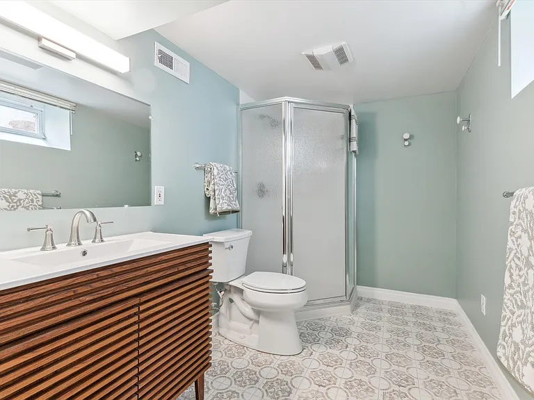 bsmt bath