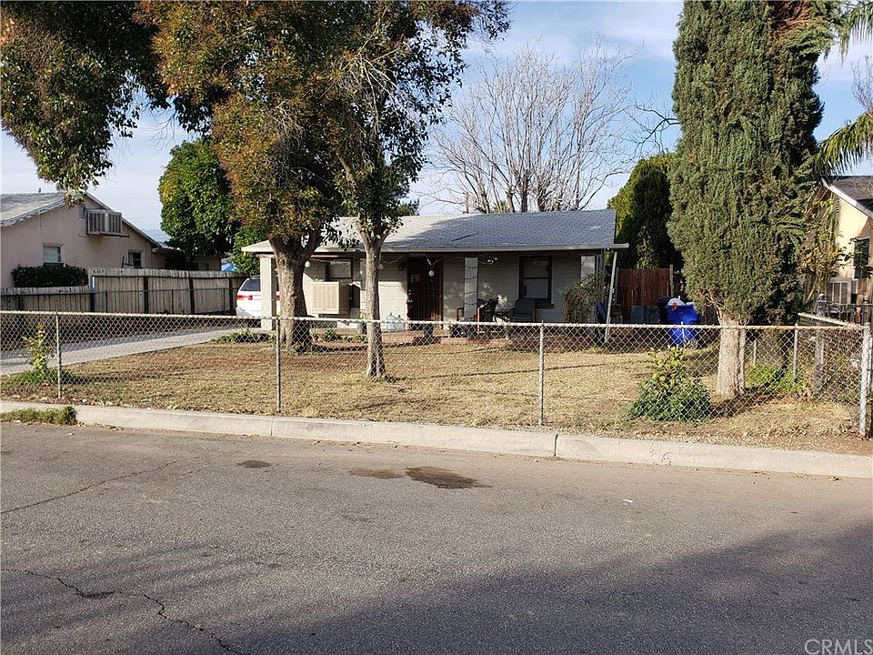 1st image of 25530 Fisher St