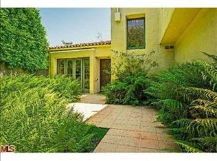 504 E Channel Rd, Santa Monica, CA 90402