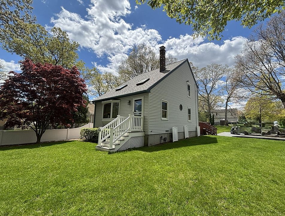 1st image of 154 Thacher St