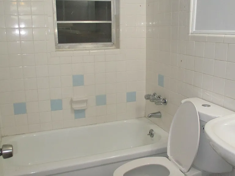 331 Clifton Ave — Photo 14
