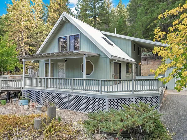121 Fox Ln, Hayfork, CA 96041