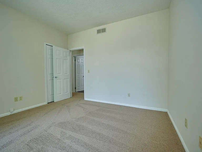 Grand Bay Apartments and Townhomes — Photo 65