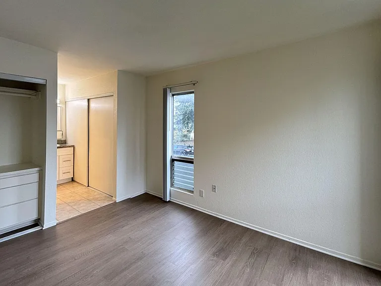 5751 Camellia Ave. — Photo 3