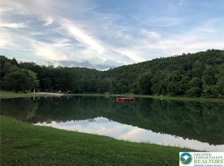 4 E Windsor Rd, Kunkletown, PA 18058