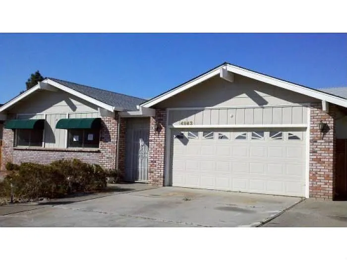 4943 South Pt photo 1