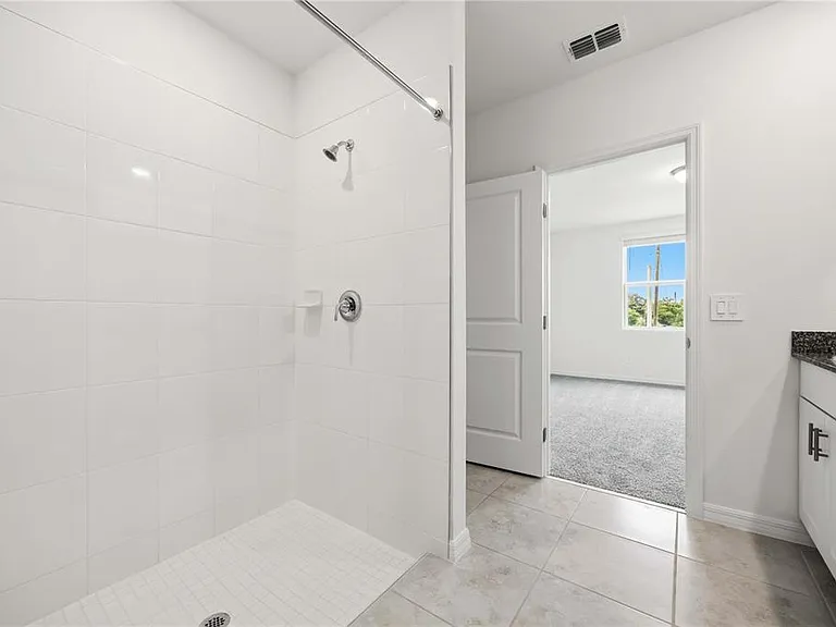 5009 Katrina Dr — Photo 41