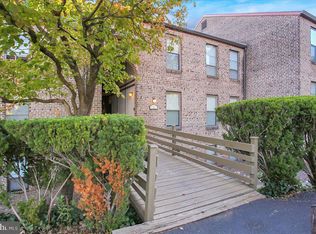 5 E Fairway Rd, Reading, PA 19607