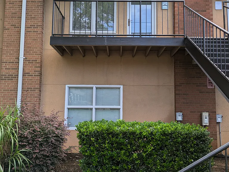 452 S Main St #E — Photo 4