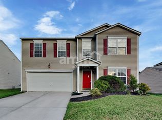 1836 Meadow Crossing Dr, Huntersville, NC 28078