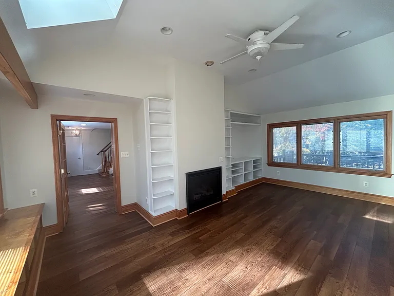 712 Arlington Rd — Photo 6