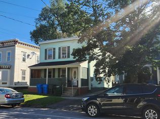 204 N Champlain St #B, Burlington, VT 05401